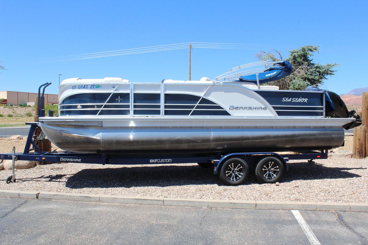 Used 2020 Berkshire  25 STS RearFish Tritoon