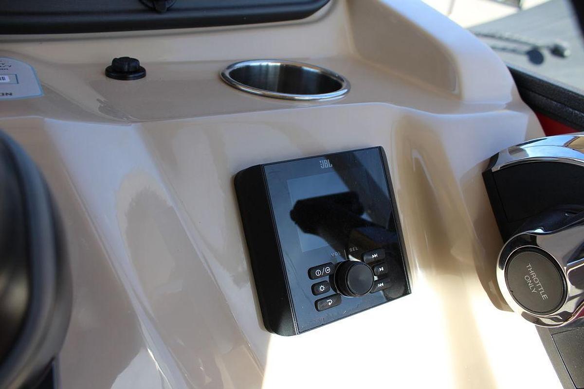 2025 Bentley Pontoons Fish 223 Fish-N-Cruise 3/4 Tube