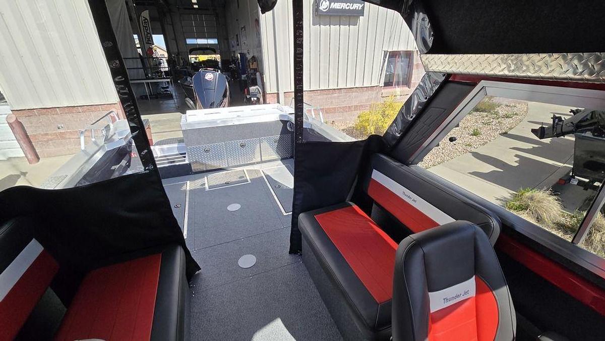 2025 Thunder Jet 210 Luxor Limited