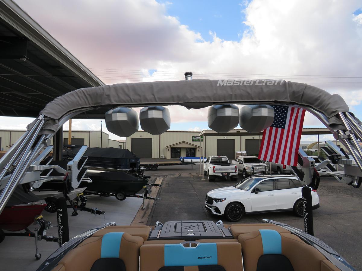 Used 2020 Mastercraft X22
