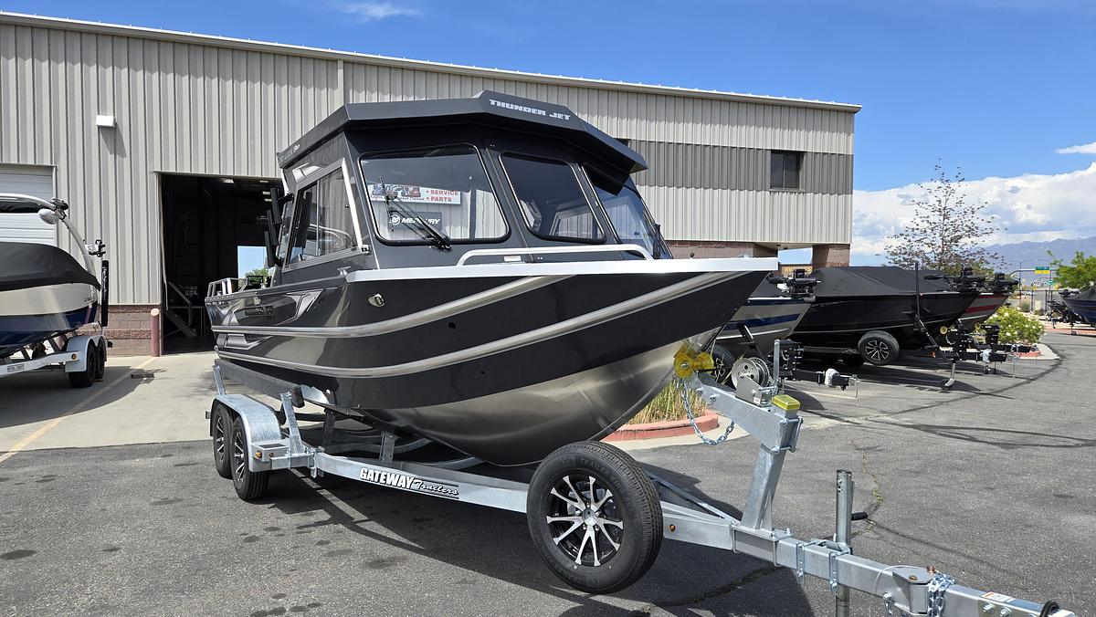2026 Thunder Jet 210 Luxor Pro