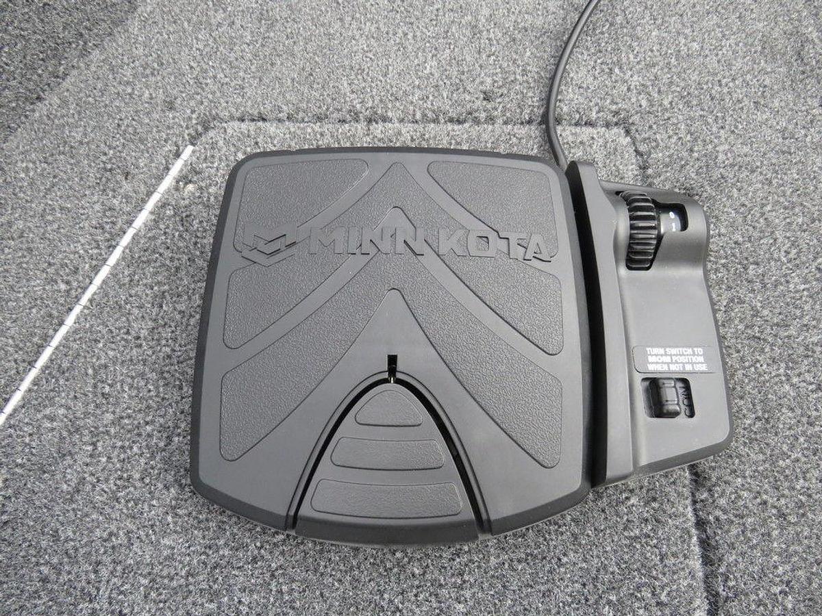 2025 Lund 1650 Angler Sport