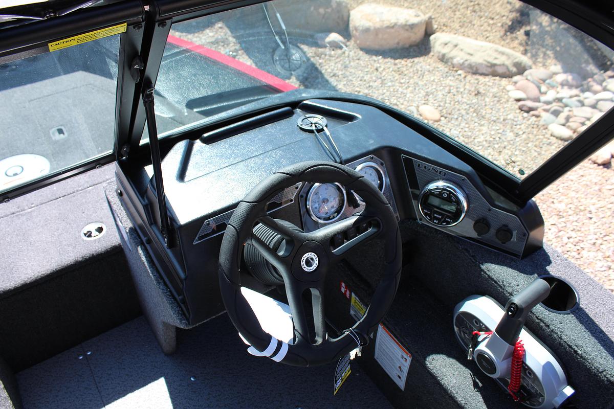 2026 Lund 1650 Angler Sport