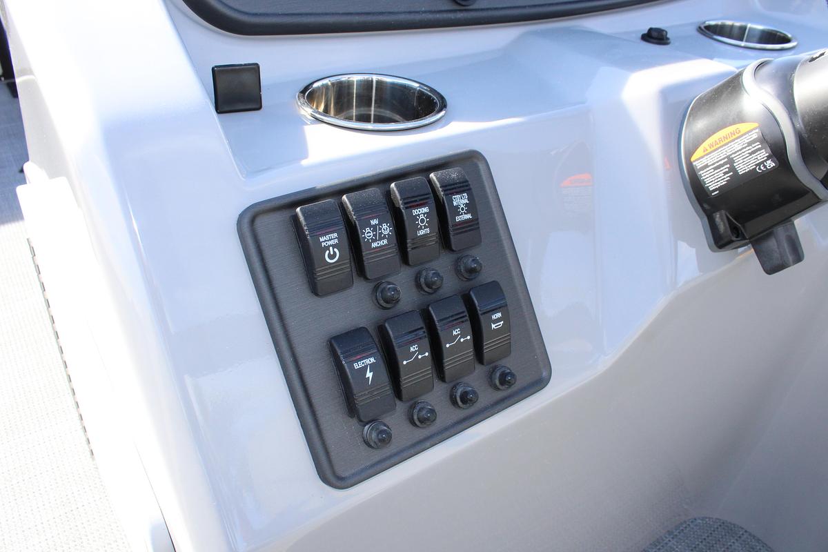 2026 Bentley Pontoons 203 Bolt