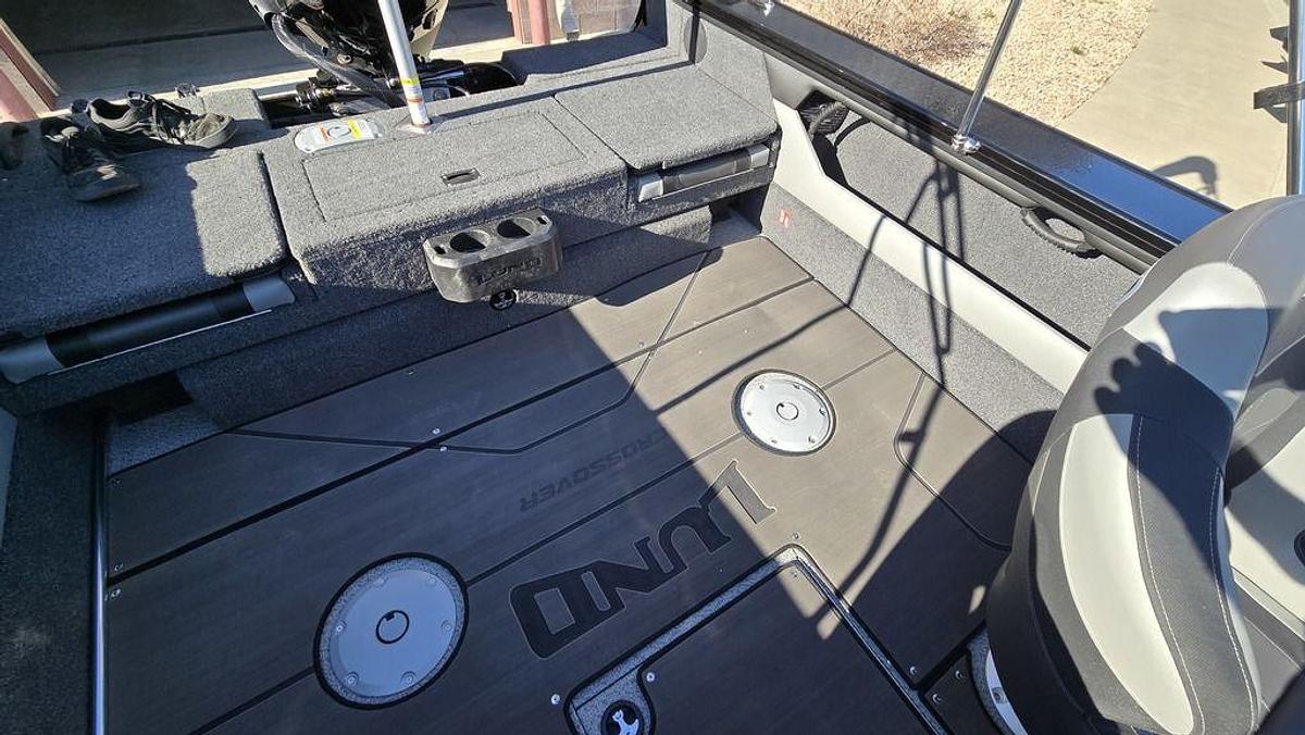 2025 Lund 1875 Crossover XS Sport