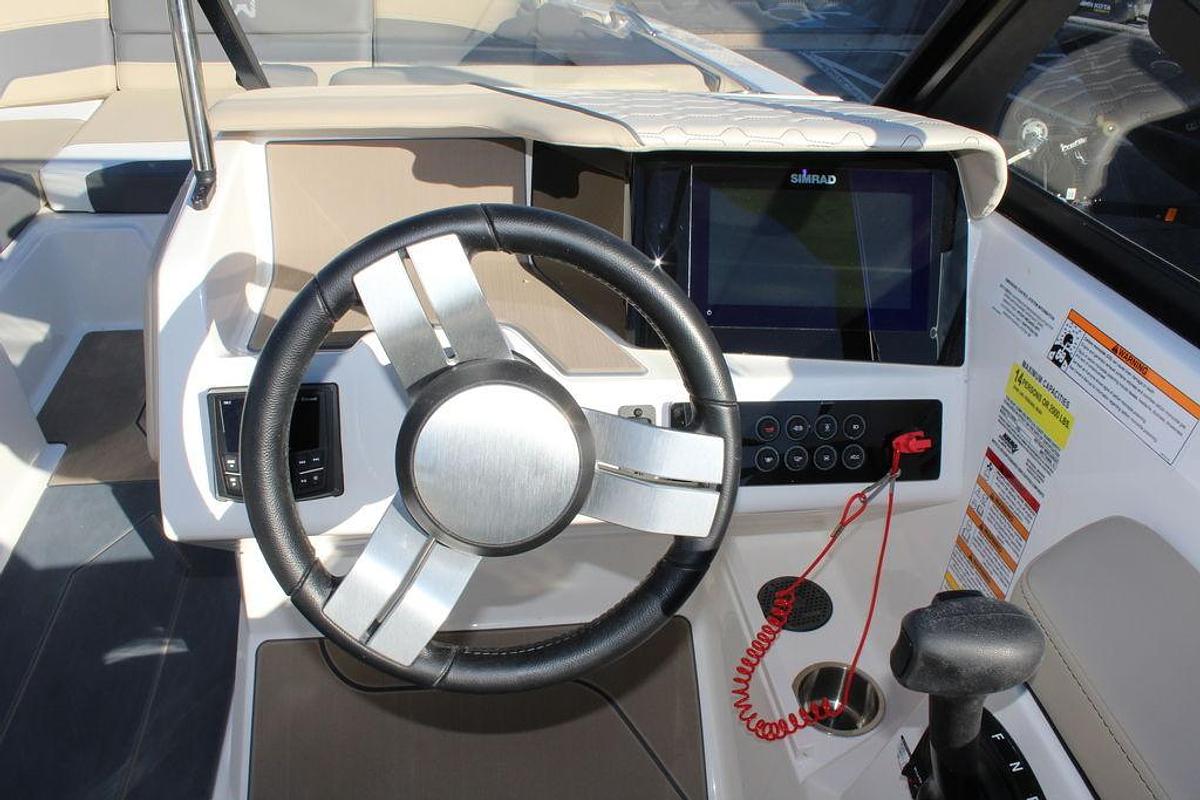 2025 Heyday Wake Boats H22