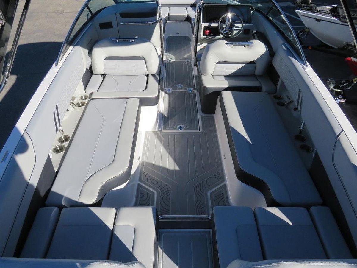 2025 Regal LS6 SURF ULTIMATE