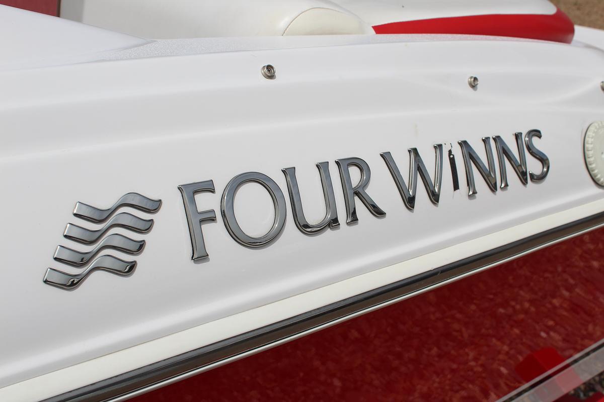 Used 2009 Fourwinns  H180