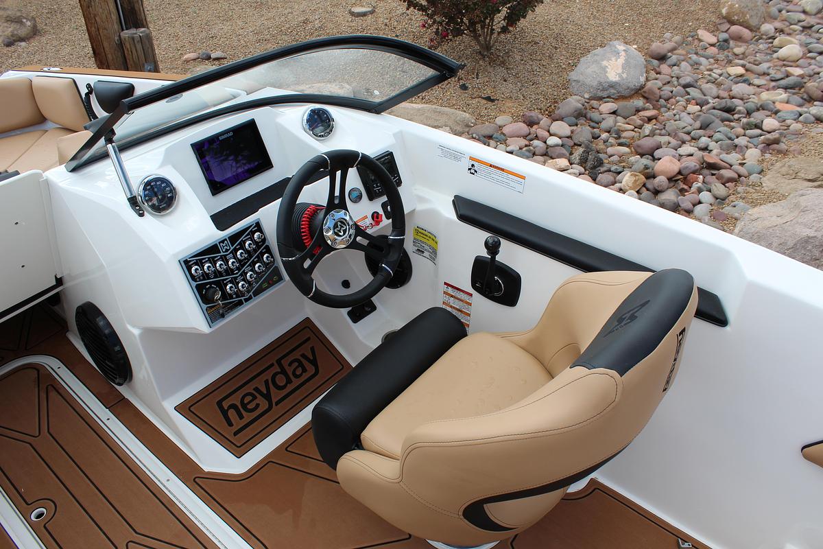 2026 Heyday Wake Boats Wt2 DC