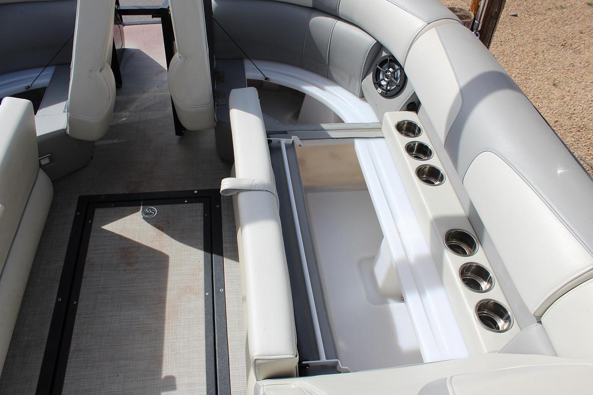 Used 2022 Montara SURF BOSS 2.0 25