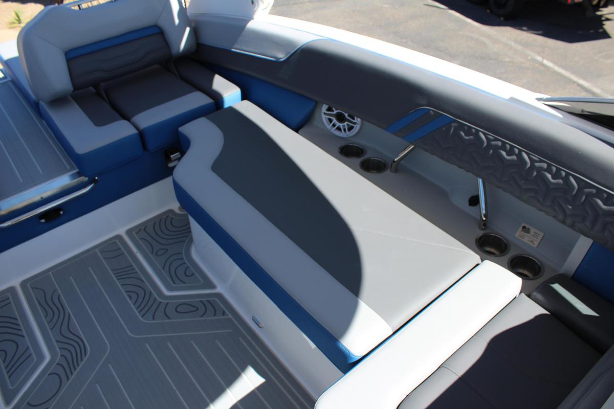 2026 Regal LS6 SURF ULTIMATE