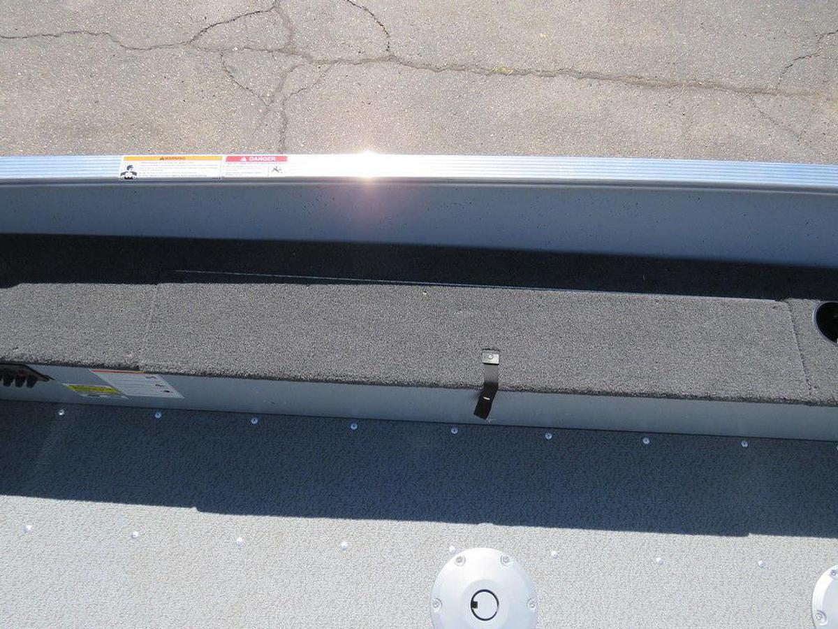 2025 Lund 1600 Fury Tiller