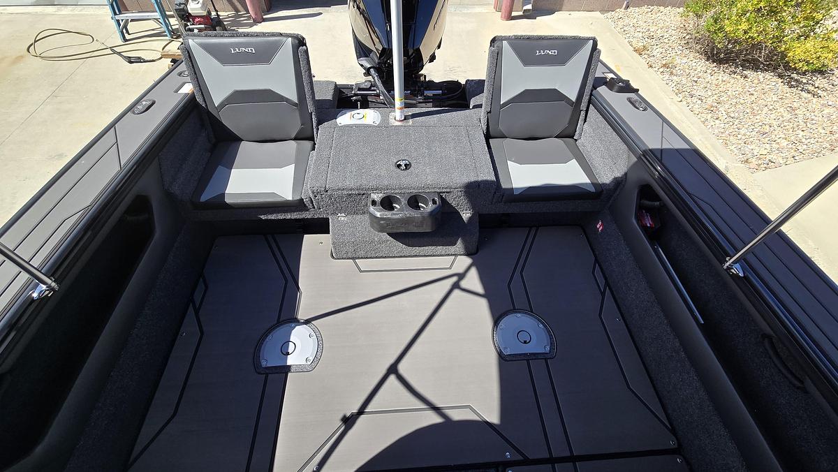 2026 Lund 1875 Crossover XS Sport