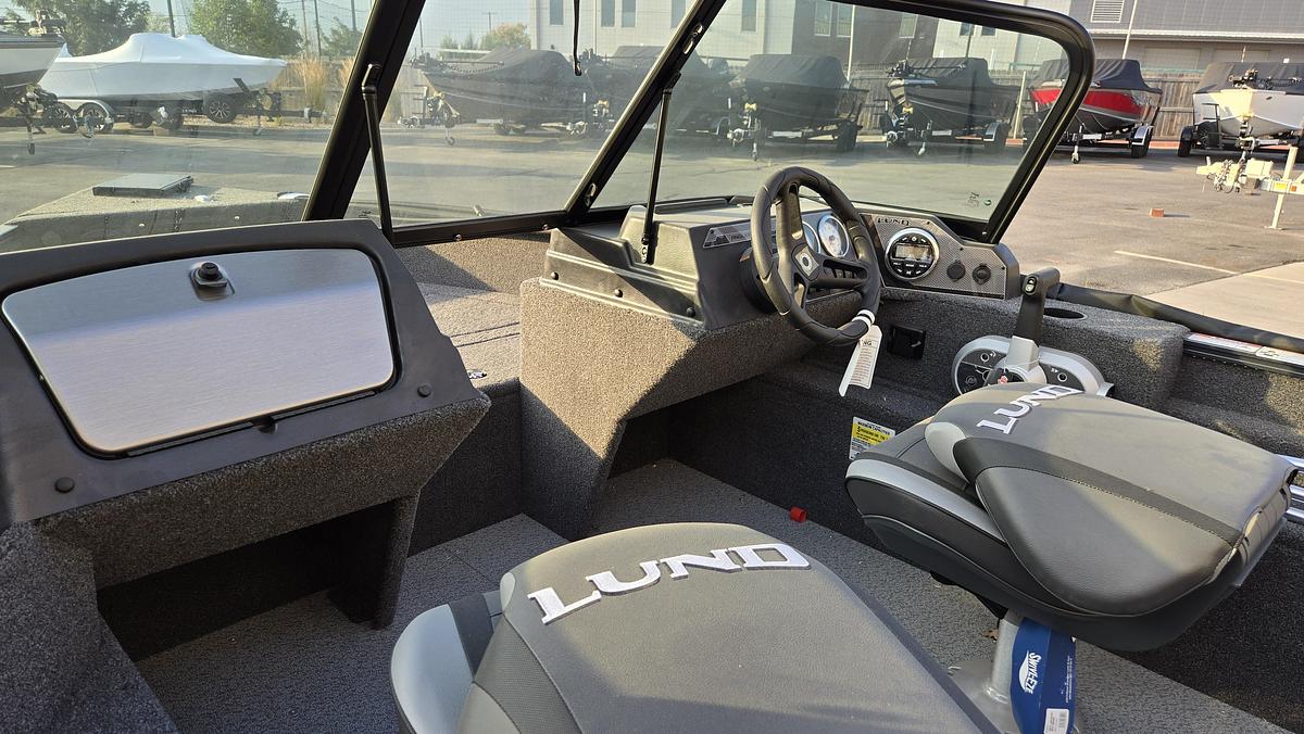 2024 Lund 1650 Angler Sport