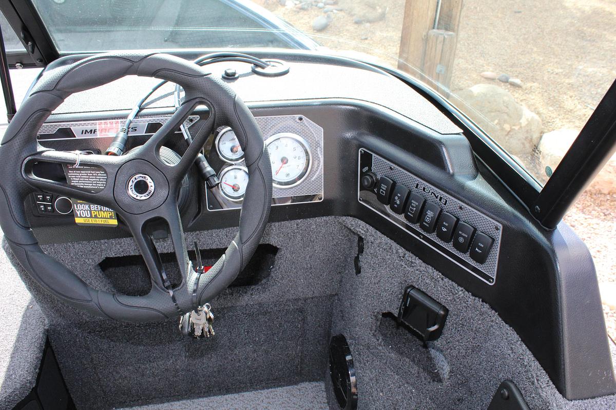 2026 Lund 1875 Impact XS Sport