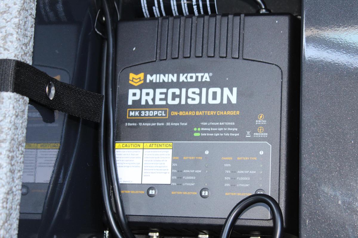 2026 Lund 1775 Adventure Sport