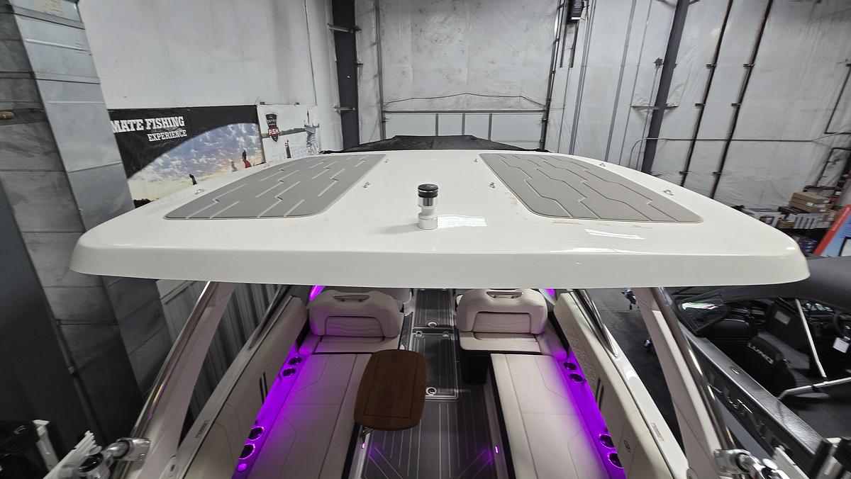 2025 Regal LS9 Surf Ultimate