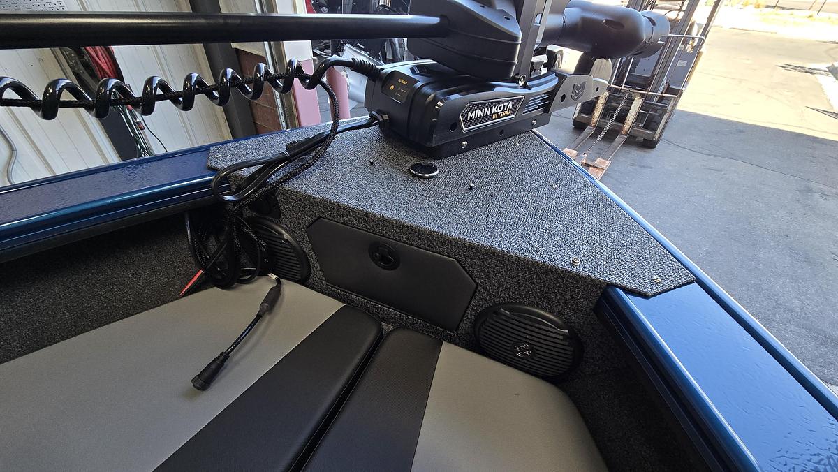 2026 Lund 1875 Crossover XS Sport