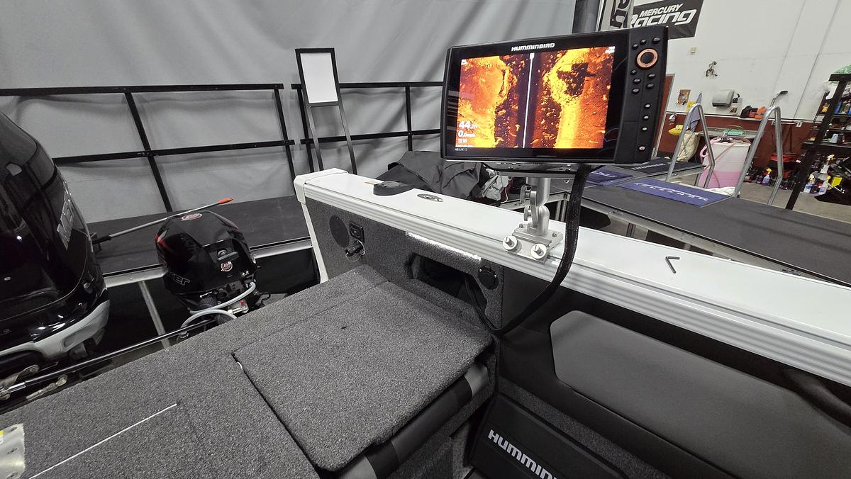 Used 2022 Lund 2275 Baron Sport