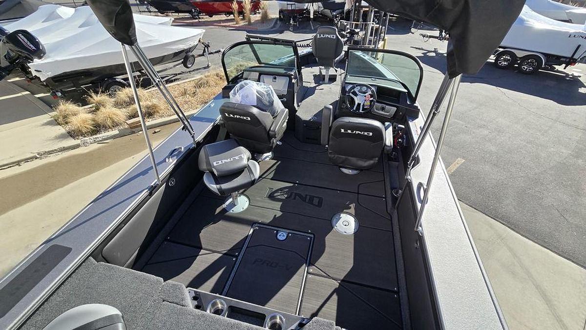 2025 Lund 2175 Pro-V Sport