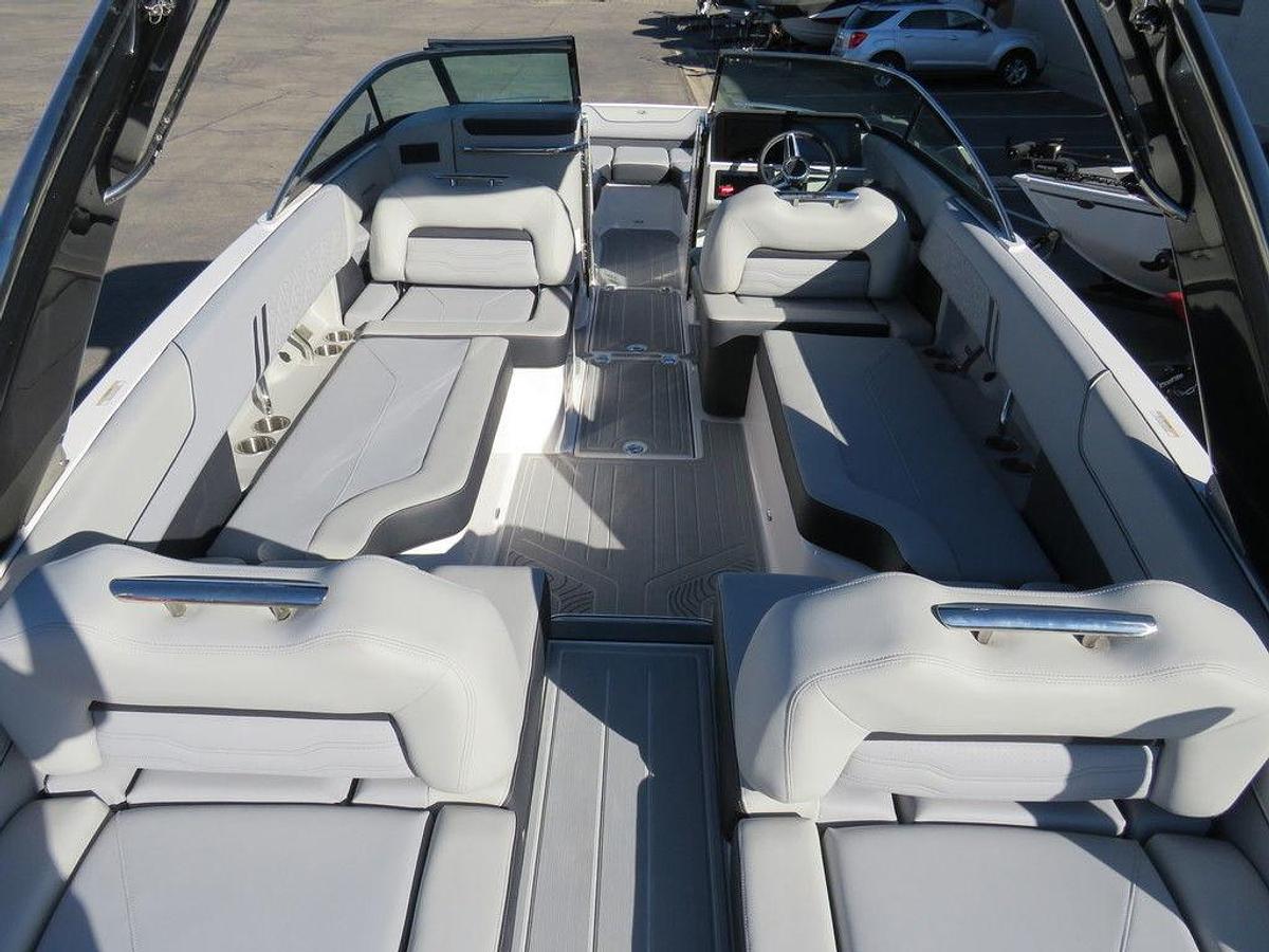 2025 Regal LS6 SURF ULTIMATE