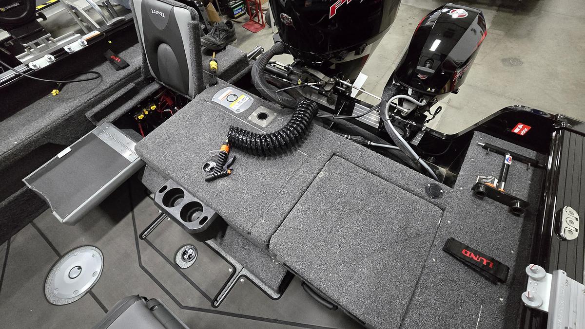 2025 Lund 2075 Impact XS Sport