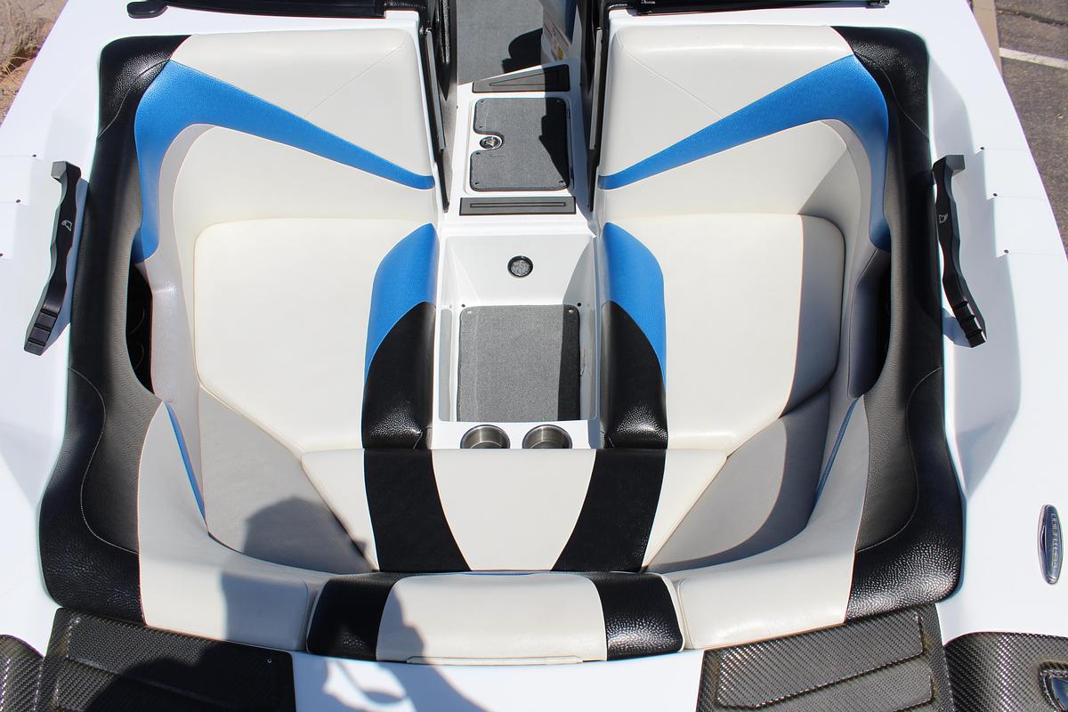 Used 2015 Centurion  FS44