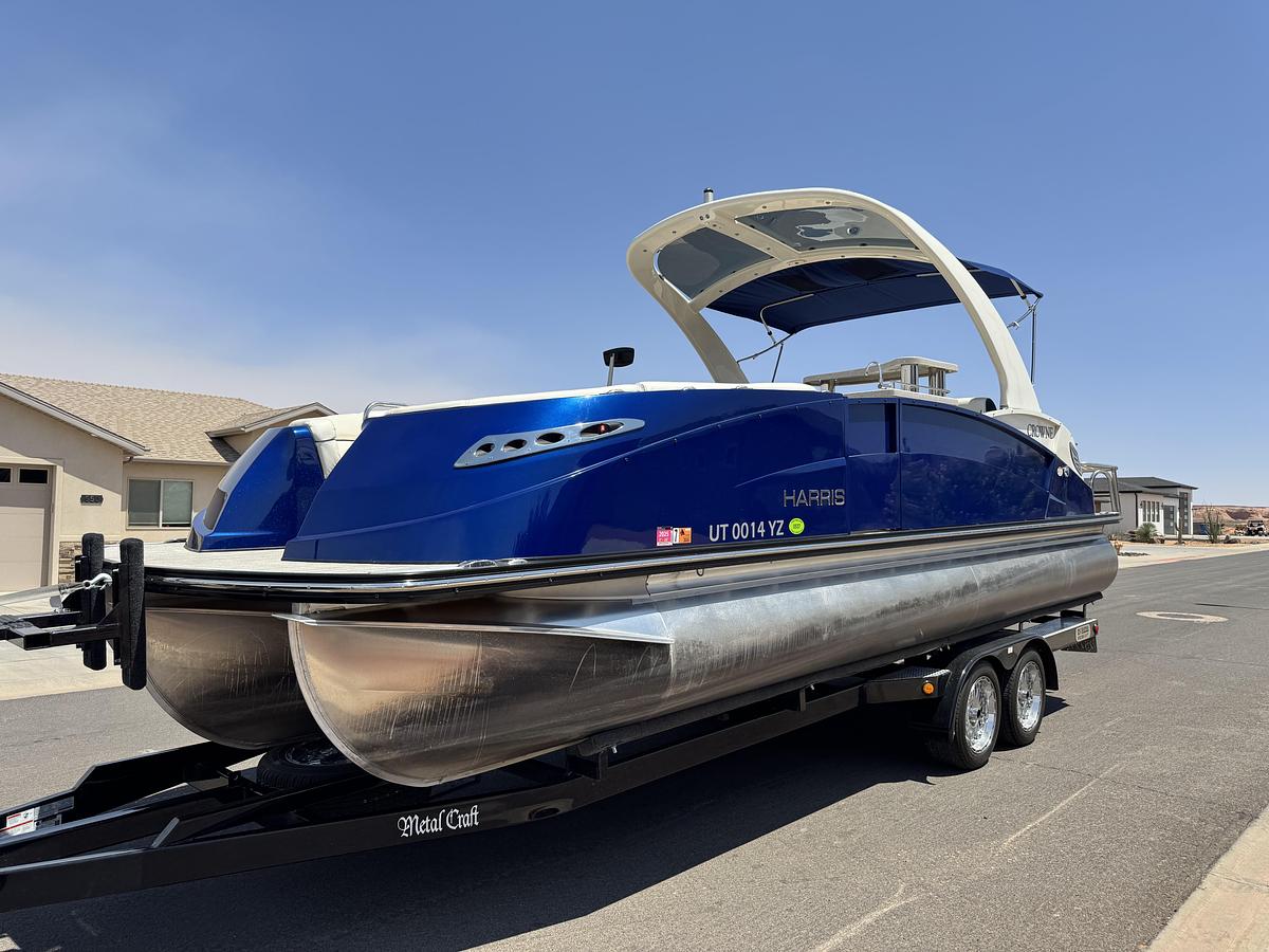 Used 2018 Harris CROWNE 250 DL