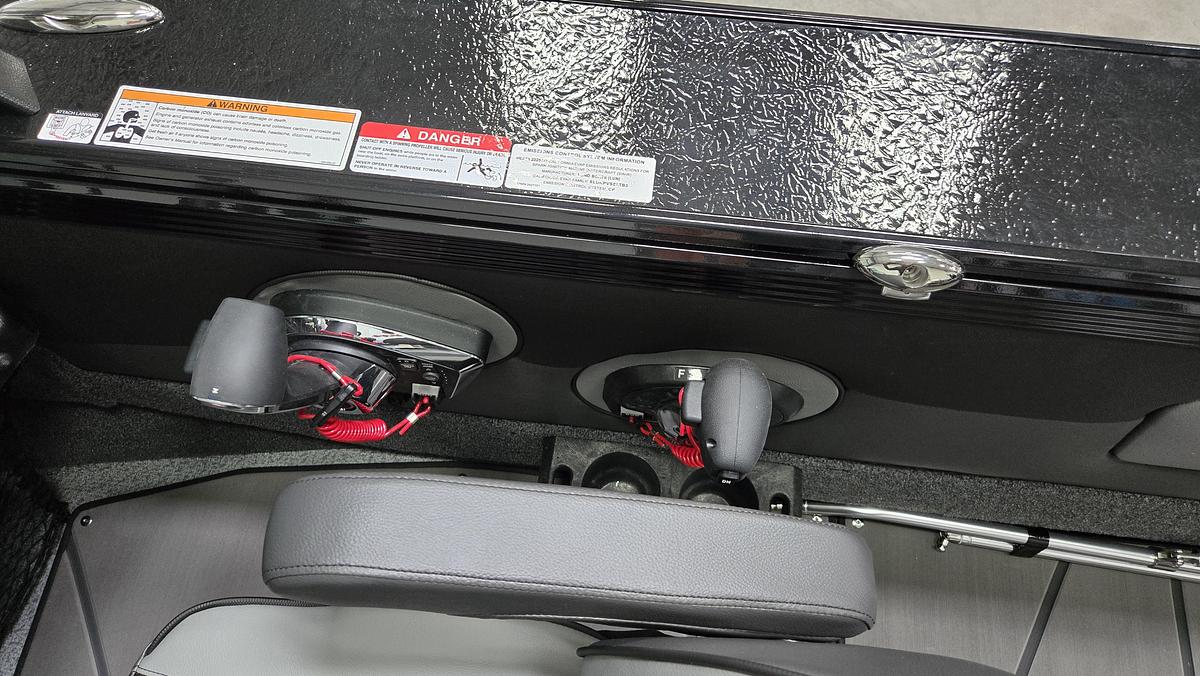 2025 Lund 1975 Tyee Sport