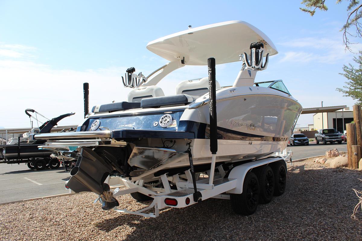 2026 Regal LS9 Surf Ultimate (Dealer Demo)