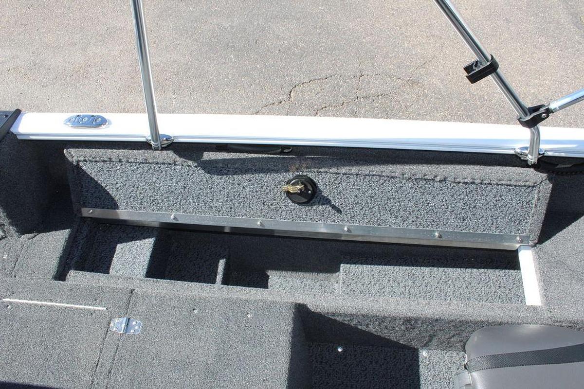 2025 Lund 1650 Rebel XL SS Whiteout Edition