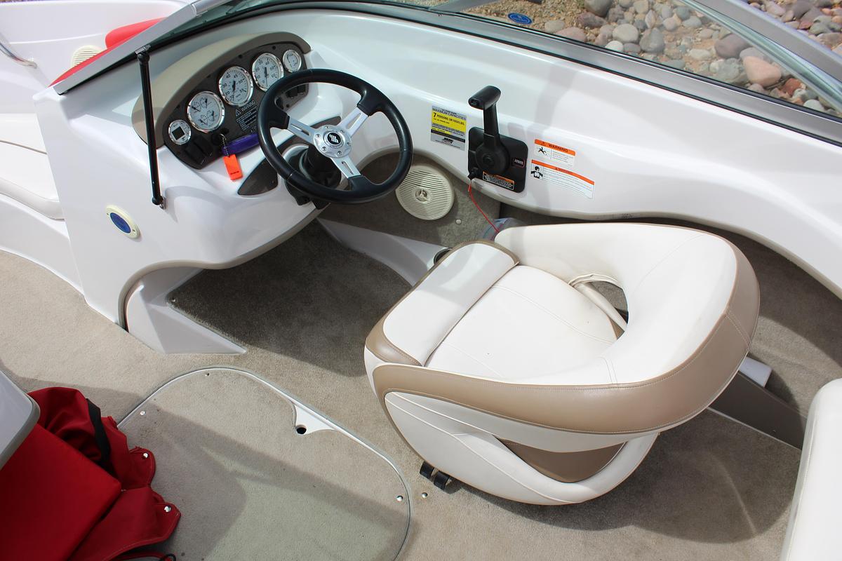 Used 2009 Fourwinns  H180