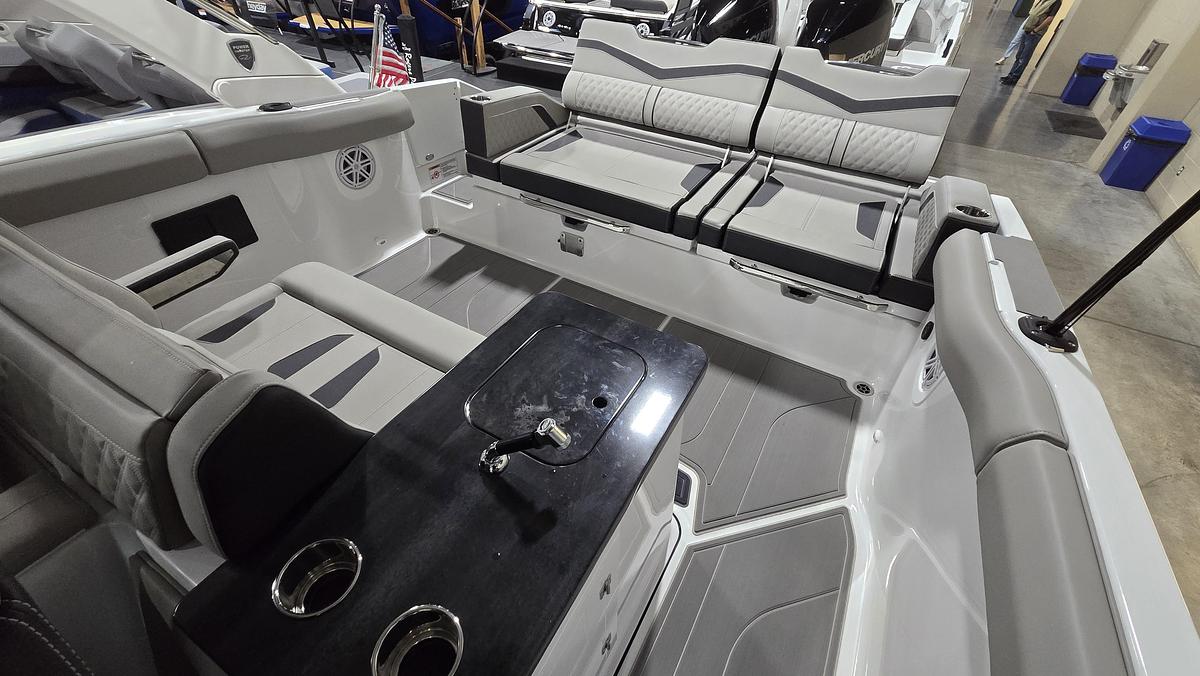 2026 Monterey Elite 30 OB