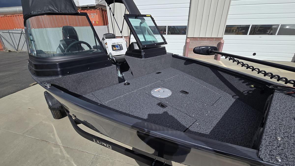 2027 Lund 1650 Angler Sport