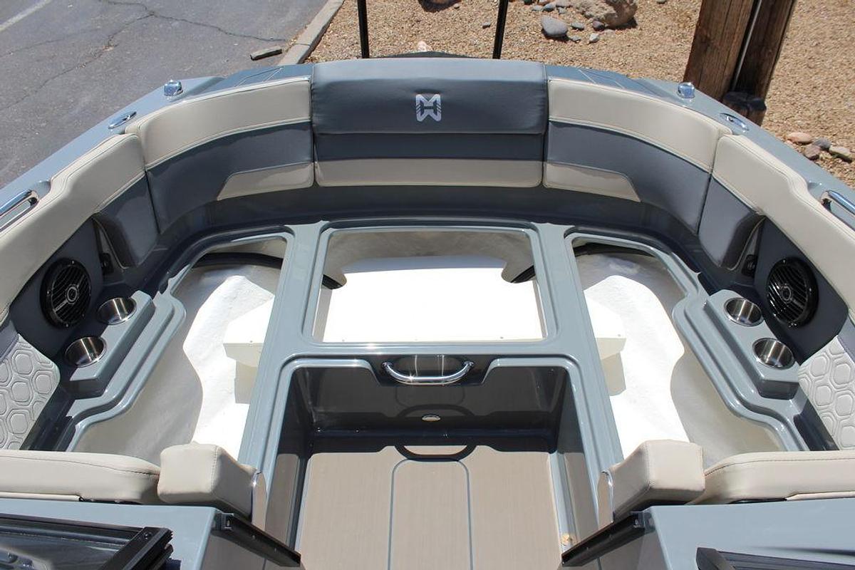 2025 Heyday Wake Boats H22