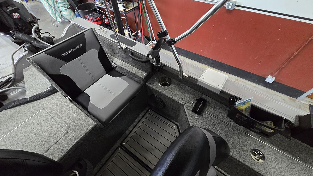 Used 2023 Crestliner 1750 Fish Hawk Platinum Edition