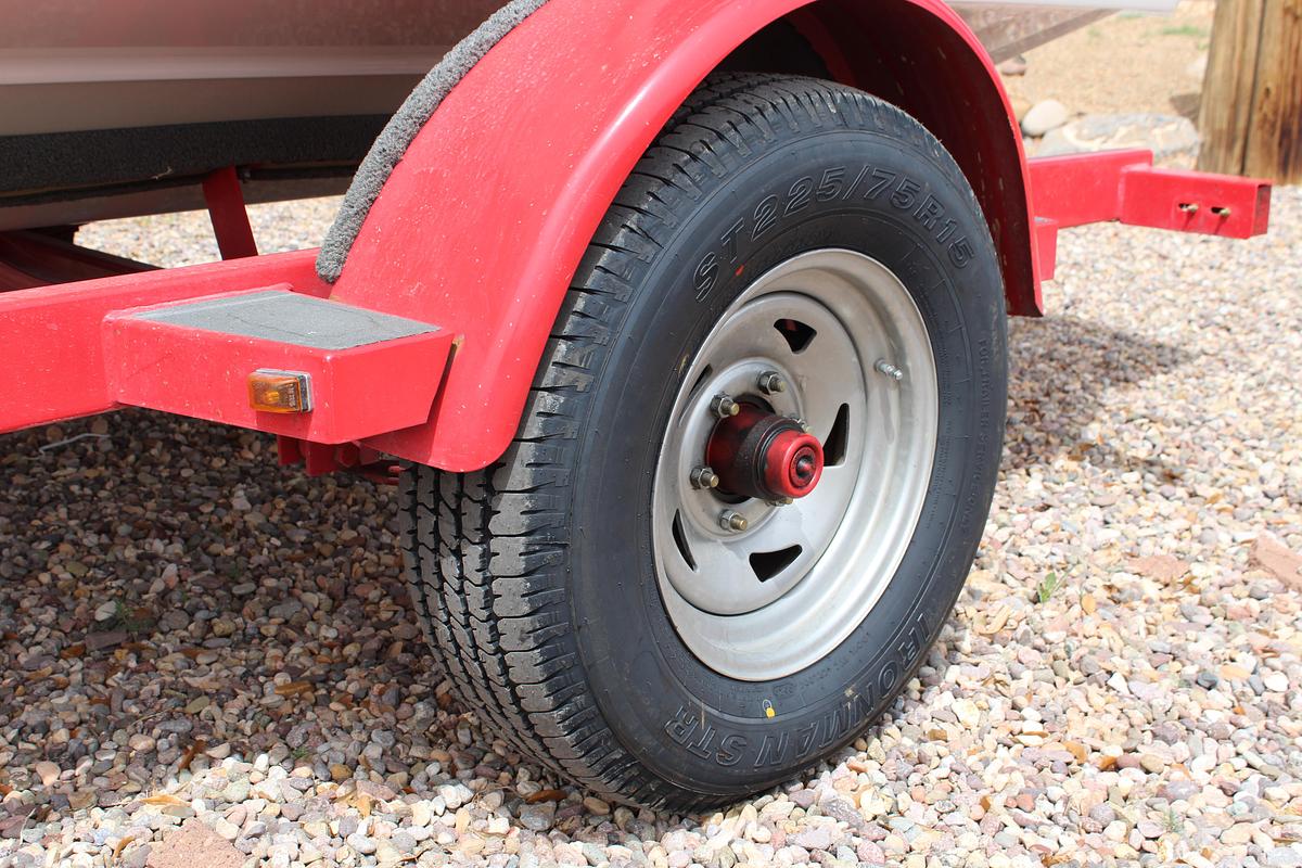 Used 2009 Fourwinns  H180