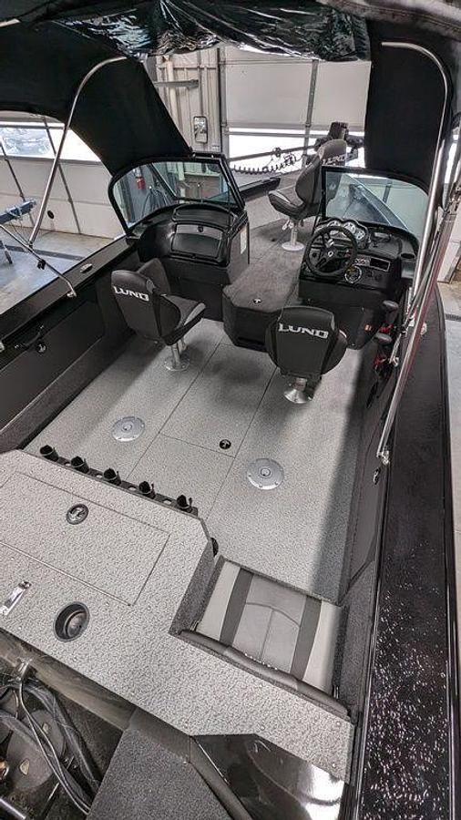 2025 Lund 1875 Fisherman Sport