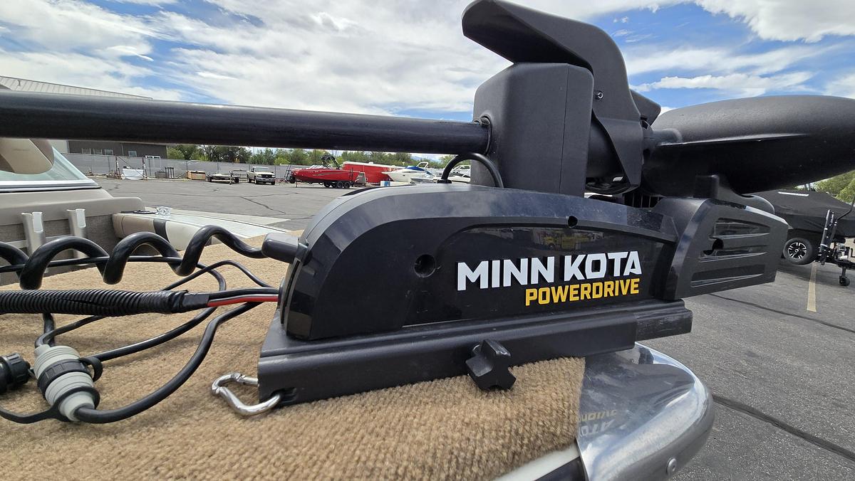 Used 2010 Smokercraft 162 Pro Mag