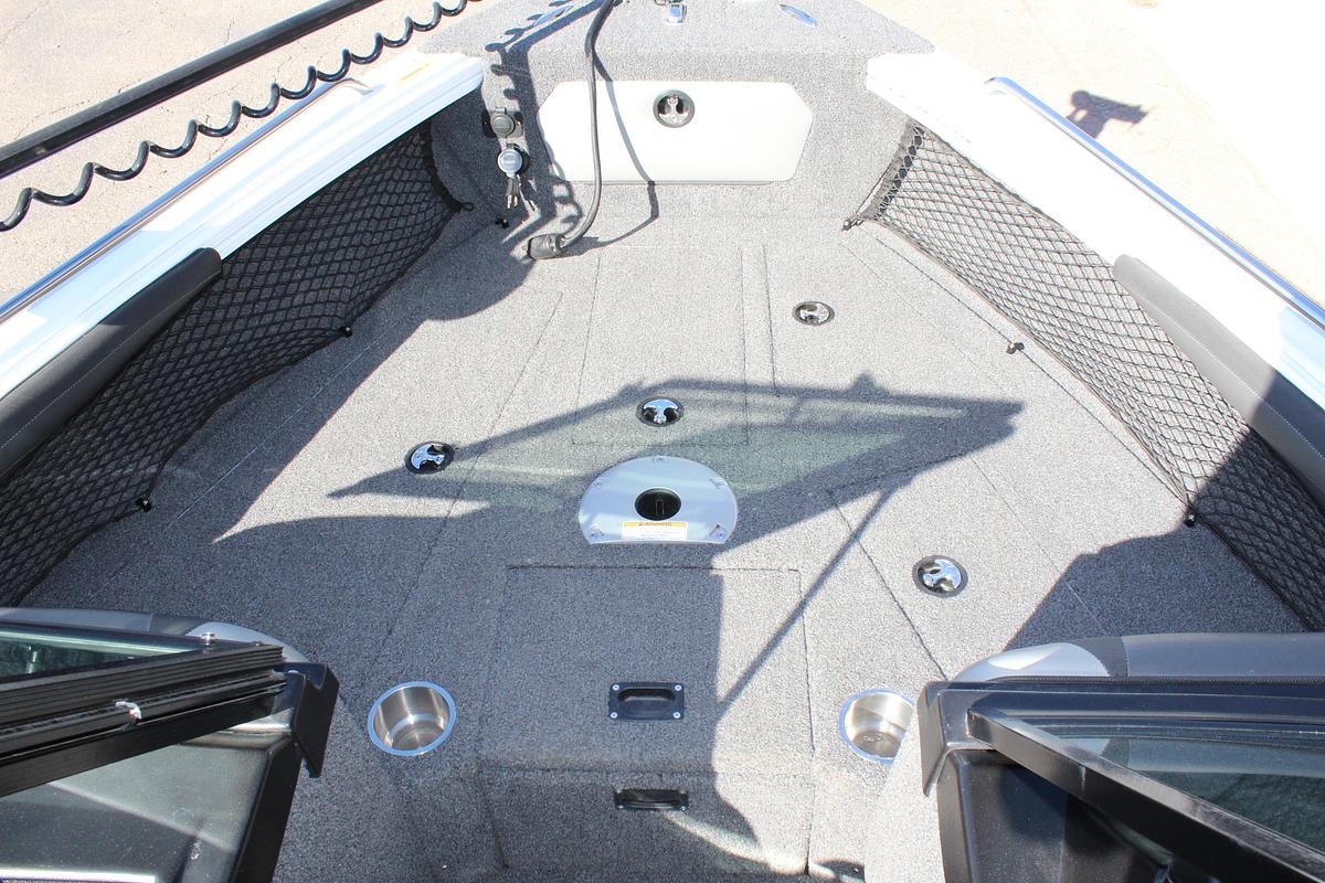 Used 2022 Lund 1975 Tyee Sport