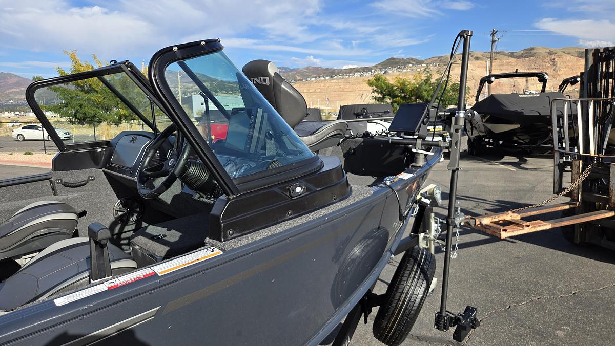 Used 2024 Lund 1775 Adventure Sport