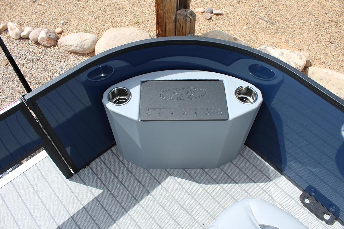 2026 Bentley Pontoons 243 Center Walk Thru Fish Tripple Toon