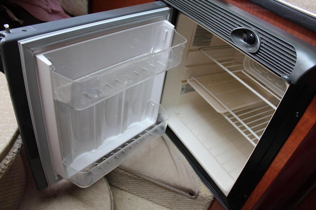 Used 2005 Sea Ray 260 Sundancer