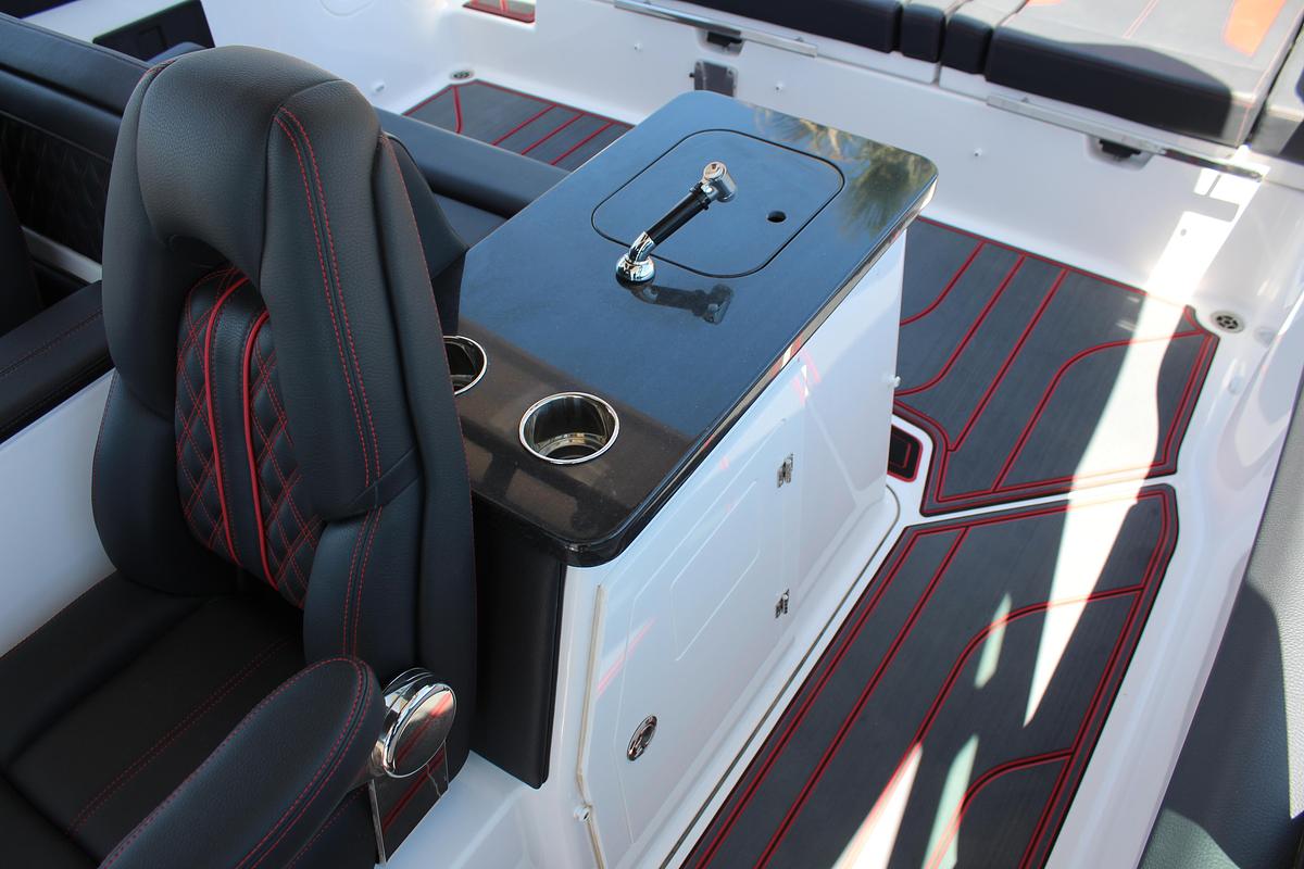 2025 Monterey Elite 30 OB