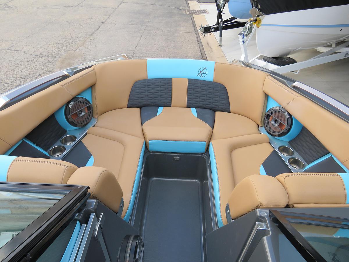 Used 2020 Mastercraft X22