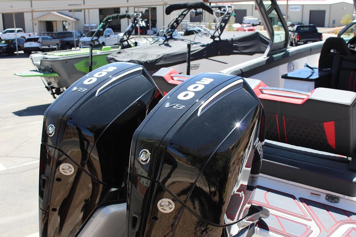 2025 Monterey Elite 30 OB