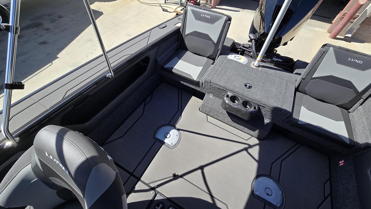 2026 Lund 1875 Crossover XS Sport