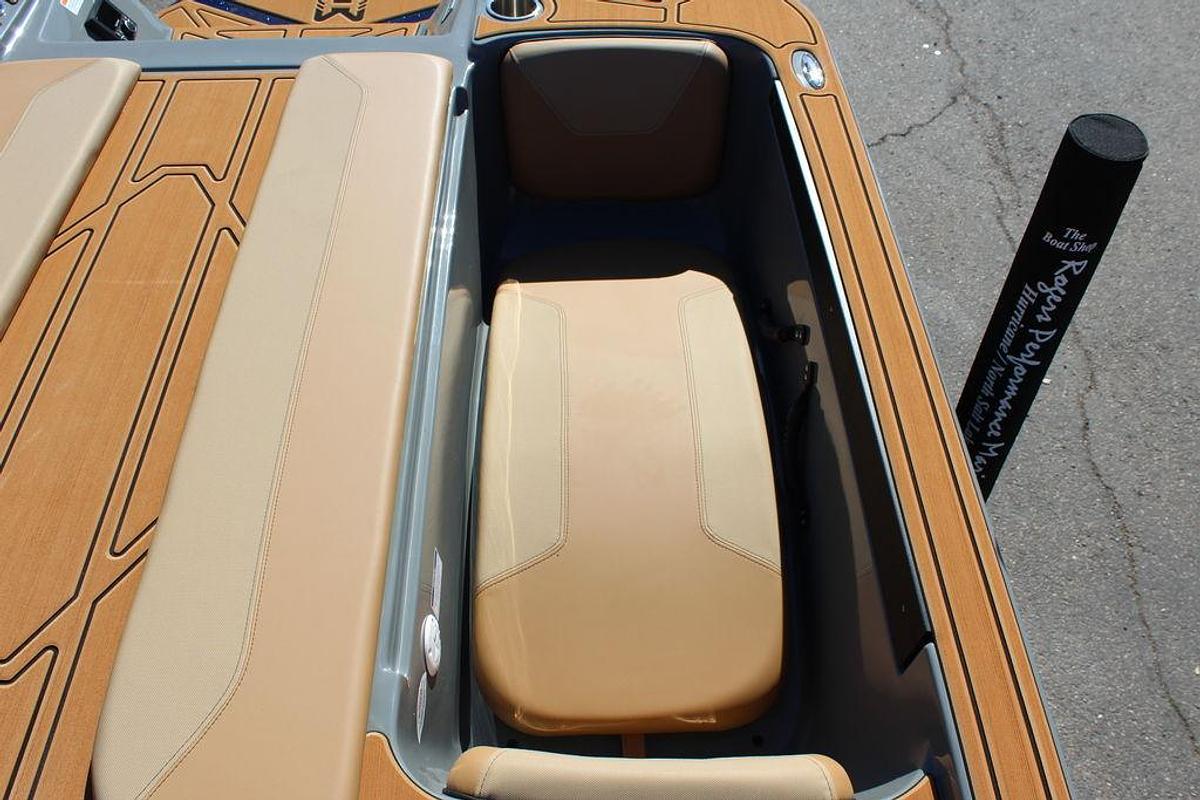 2025 Heyday Wake Boats WTSURF