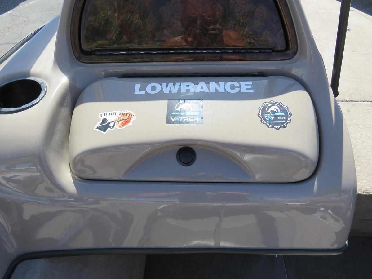 Used 2002 Tracker Tundra 18
