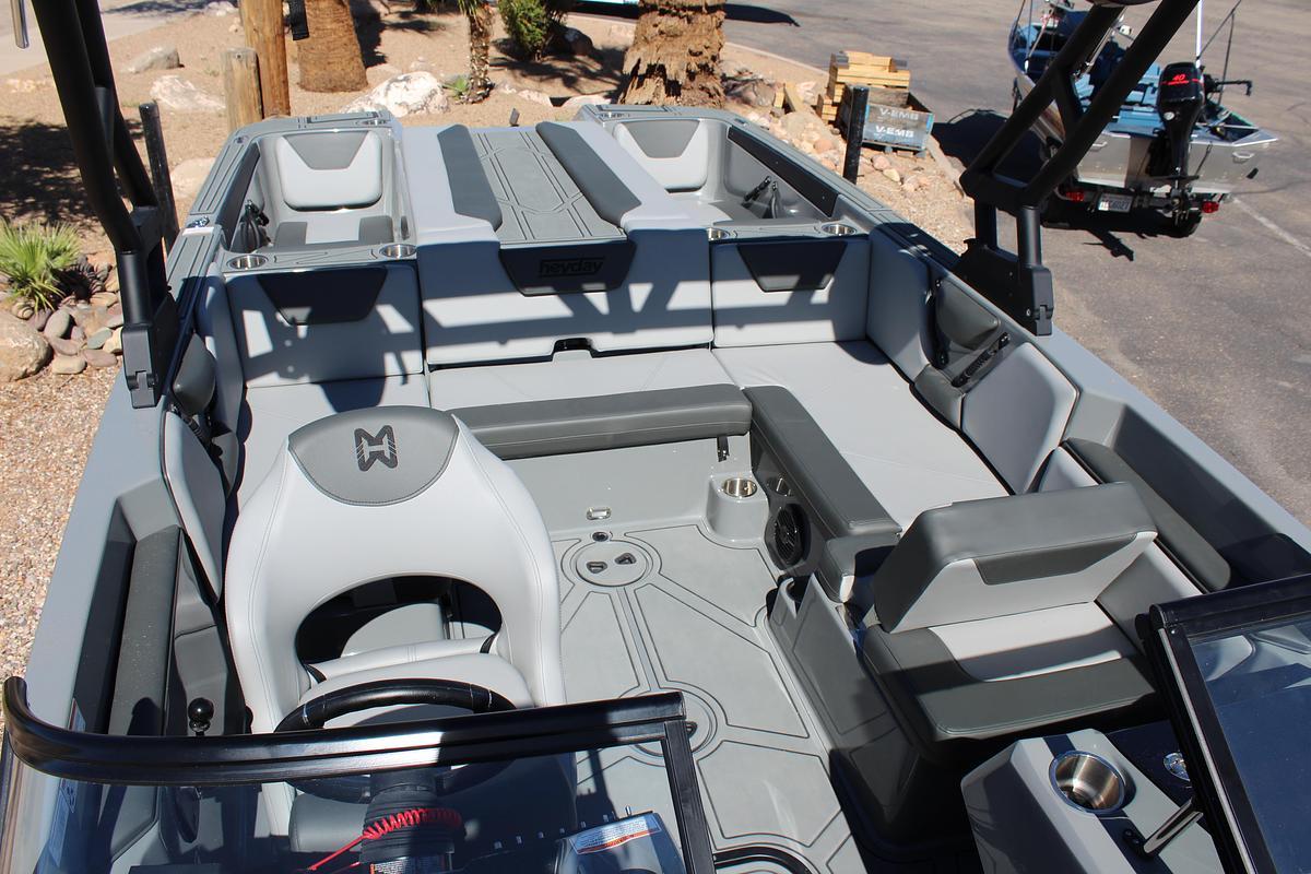 2026 Heyday Wake Boats WTSURF